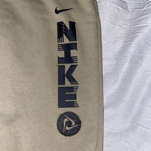 NIKE joggers